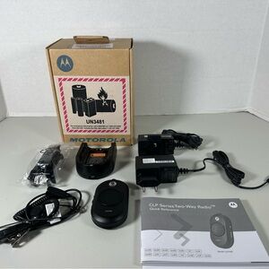 Motorola Walkie Talkie CLP446 Two Way Radio CLP0086BHLAA - NEEDS PLUG ADAPTER